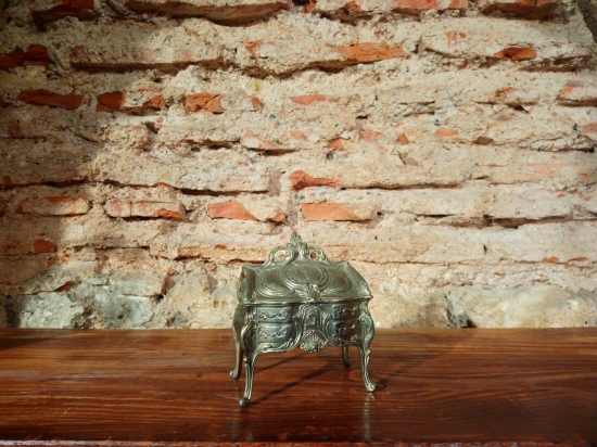 Zin metaryal takı kutusu ürün yeni sahibine hayırlı olsun.