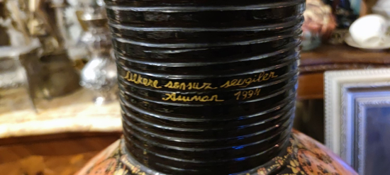 Asuman Koral imzalı ve ithaflı Toprak (SERAMİK ) Eser