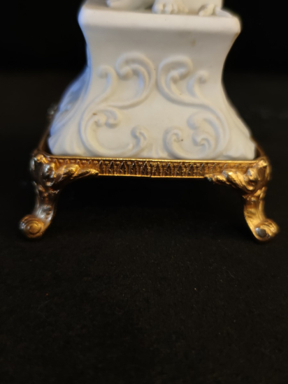 Bisküvi Bronz Kaideli İmzalı Biblo