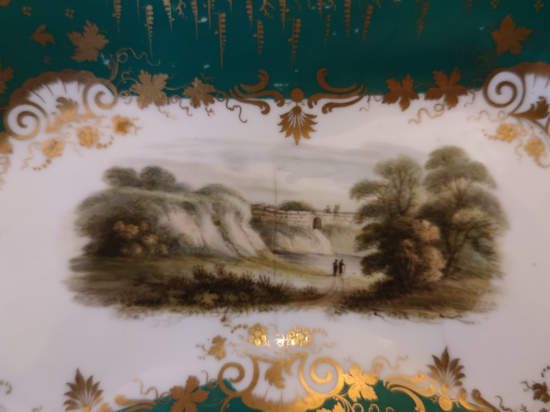 Daven Port Sosluk Ve Servis Tabağı Sosluk Tamir Görmüştür