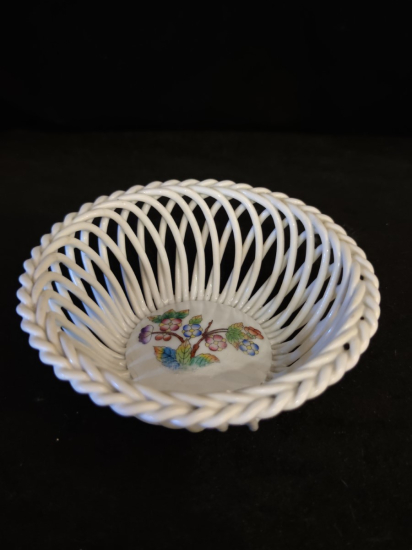 Herend Çikolatılık Acur kısmından Tamir Görmüştür