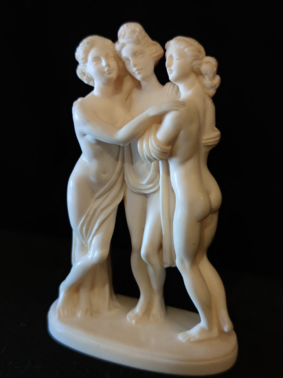 Mermer Tozu Kadın biblo