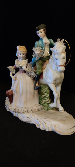 porselen atlı dönem biblo 