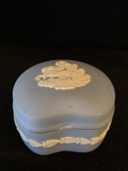 Vedvüd İngiliz Kutu