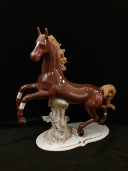 Porselen At Biblo Avrupa Damgalı