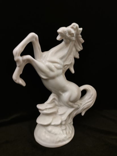 Porselen At Biblo Avrupa